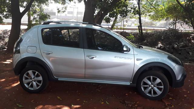 Sandero Stepway 1.6 AUTOMÁTICO COMPLETO 2013/2013 - Foto 10