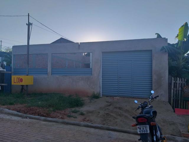 Casa localizada no calafate próximo a escolas e posto d saude