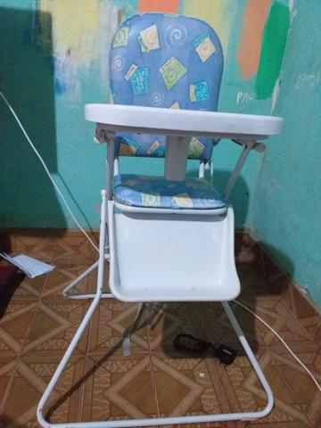 Cadeirinha de alimentação galzerano