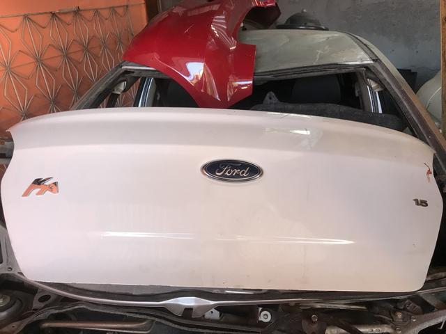 Tampa da mala ford ka 2015