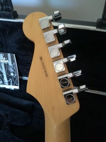 Guitarra Fender American Standard Stratocaster Sunburst - Foto 6