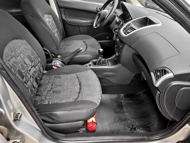Peugeot 207 Sedan PASSION XR 1.4 2011 COMPLETO (FINANCIA TOTAL) - Foto 10