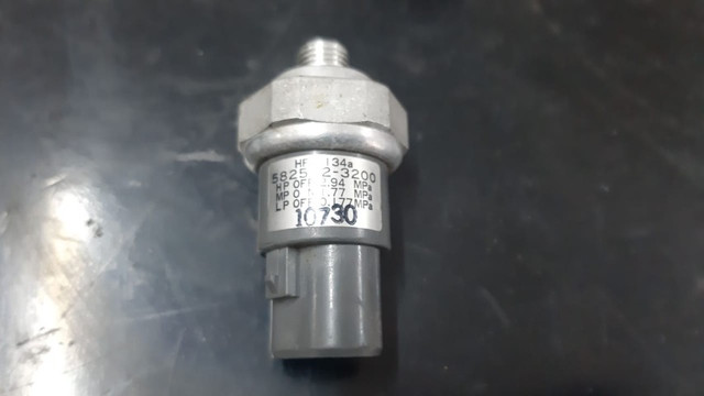 Válvula pressostato ar condicionado Subaru Impreza Forester 2008 a 2014 - Foto 2