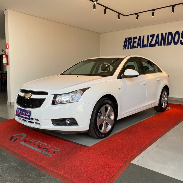CRUZE SEDAN 1.8 LT MANUAL 2014