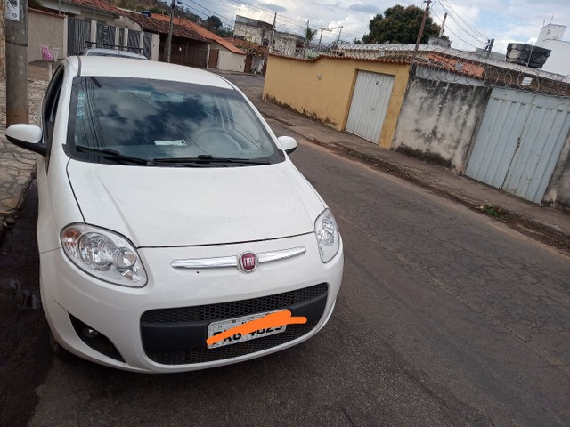 VENDO FIAT PALIO MUITO NOVO APENA 30000 KM