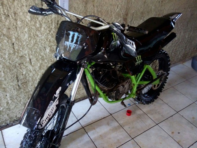 MOTO DE 180 TRILHA