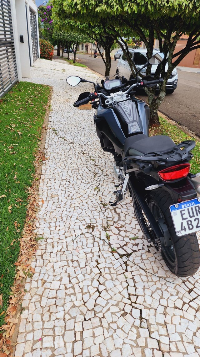Bmw gs 750 2019 novíssima , porém com Passagem leilão e ipva 2025 quitado - Foto 3