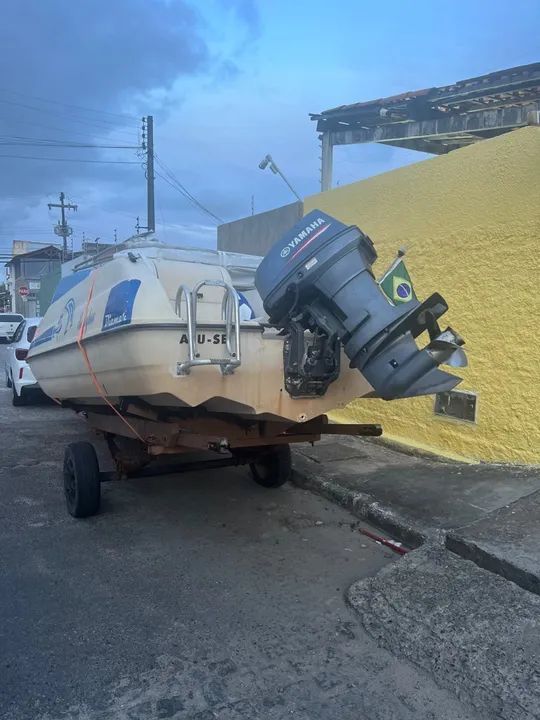 Lancha marca baleoo, motor 90 com 40 hrs, 8+1 - Foto 11