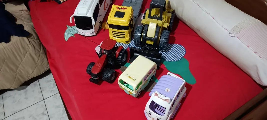 Brinquedos Veículo Coleção Vários Modelos  - Foto 4