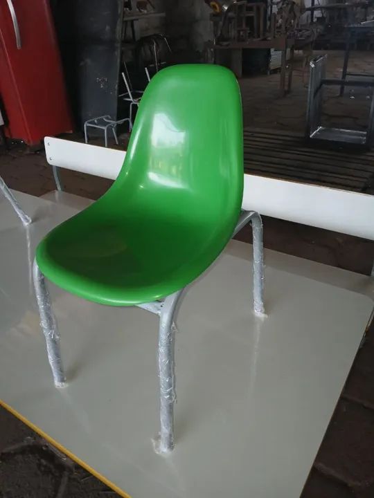 Cadeira infantil, idade 4 a 7 anos, 6 cores    nova. Com entrega. - Foto 2