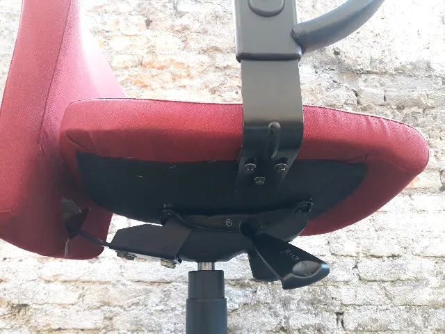 Cadeira Vermelha Flexform  - Foto 3