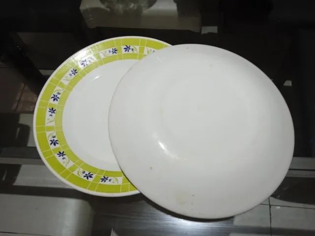 Conjunto de 4 Pratos raso em Cerâmica Amarelo 3 cm x 26 cm x 26 cm - Foto 4