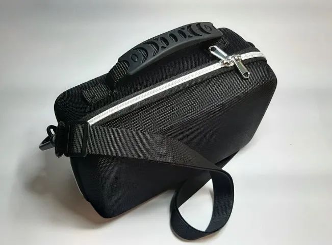 Case rigido com alça