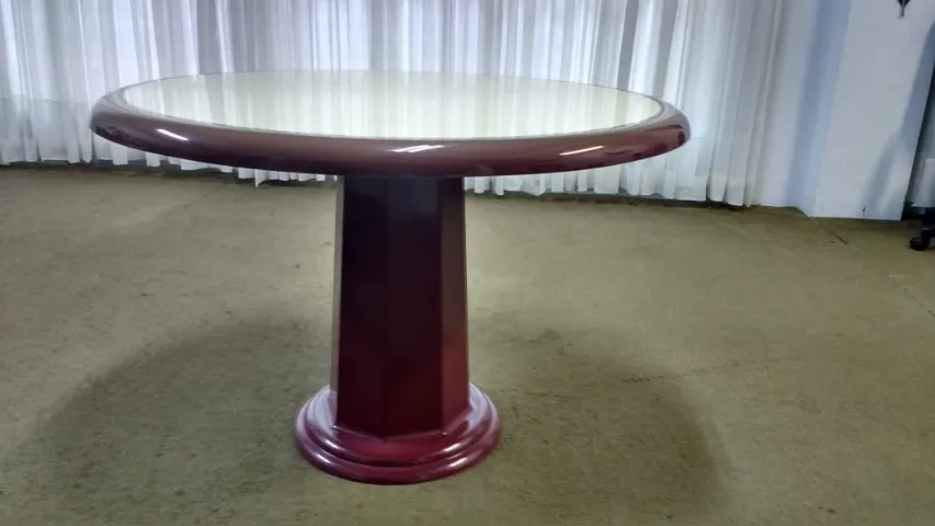 Mesa em resina epoxi
