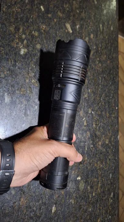 Lanterna Power bank recarregável longo alcance  - Foto 2