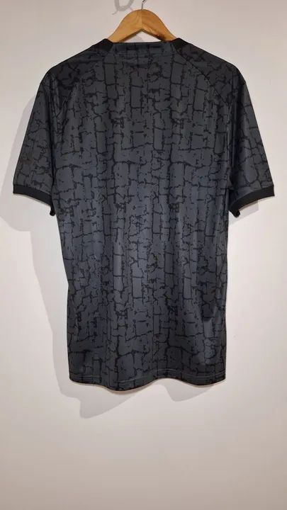 Camiseta Borussia Dortmund - Preta - G - Foto 5