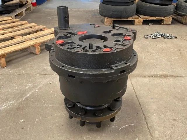 Cubo Redutor Colheitadeira MF32 MF5650 MF34 Moderna e Antiga  - Foto 2