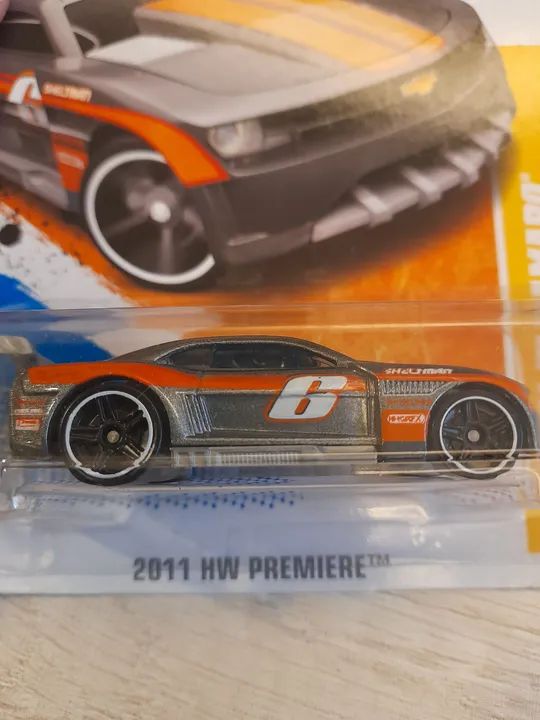 HOT WHEELS CUSTOM 11 CAMARO 2011 - Foto 2