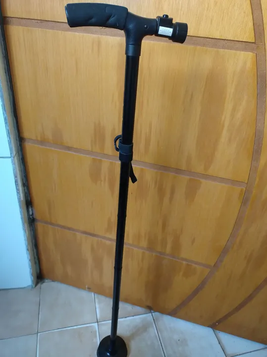 Bengala com laterna - pouco uso