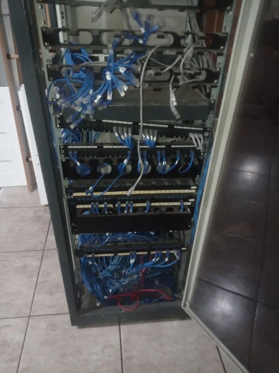 Armário de Rede 19 polegadas - Foto 6