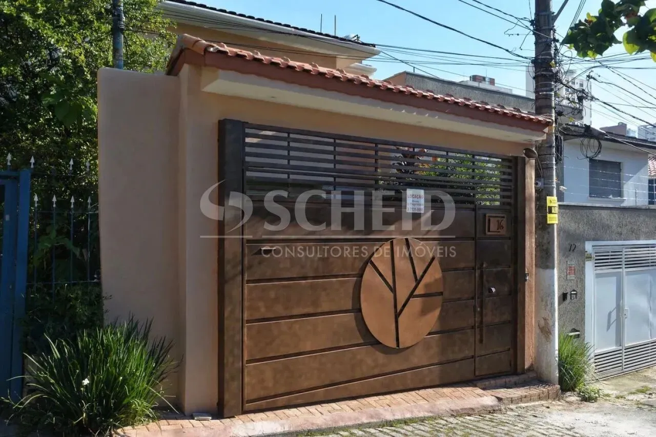 Sobrado para locação de 145,00m² útil, com 2 quartos e 2 vagas no Campo Belo!