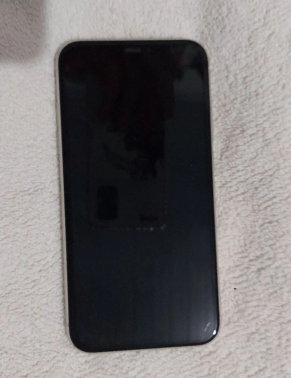 iPhone 11 de 256GB com Capacidade Máxima de 82% Seminovo