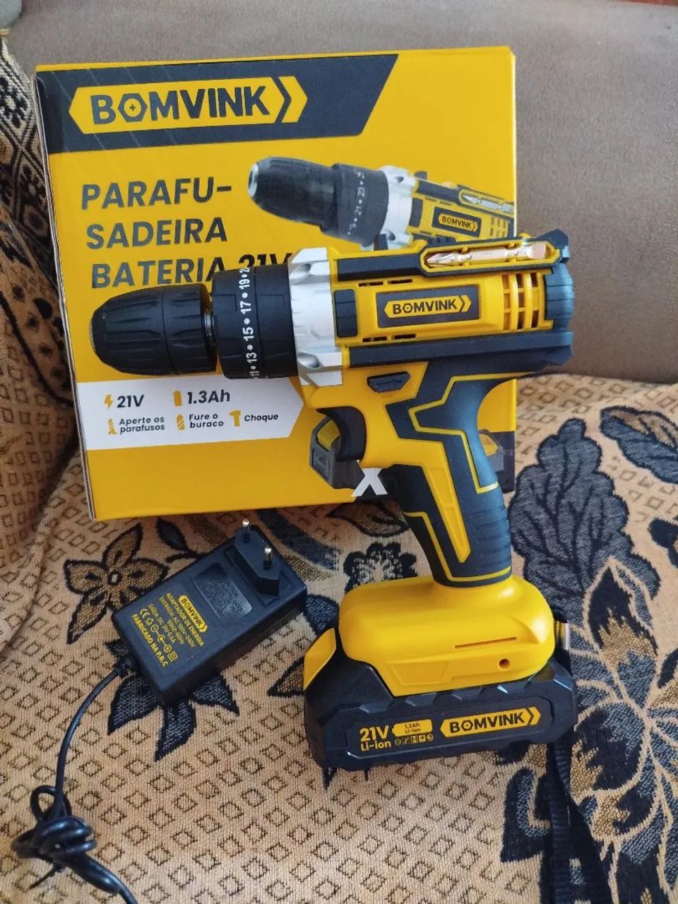 Parafusadeira/Furadeira 21V Bivolt - de impacto  - Foto 3