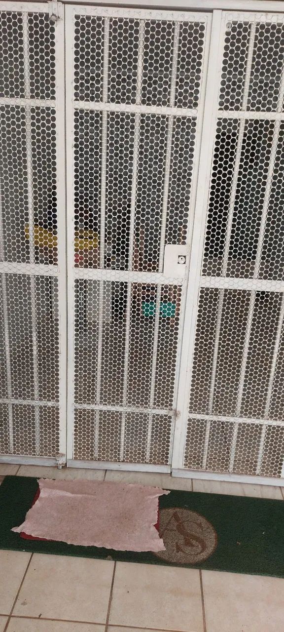 Portão de ferro64840813642499120