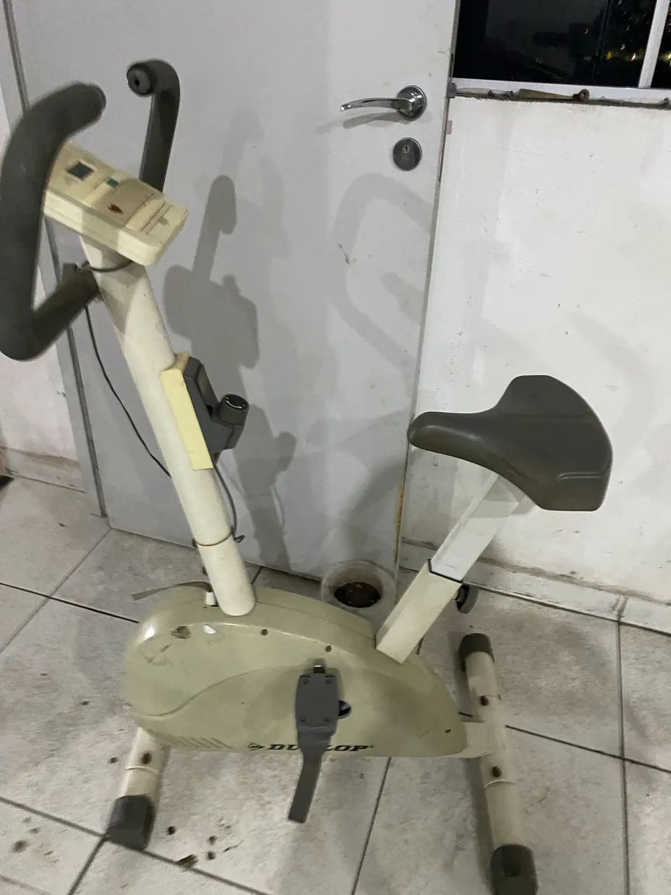 Stationary bike63824621492097122