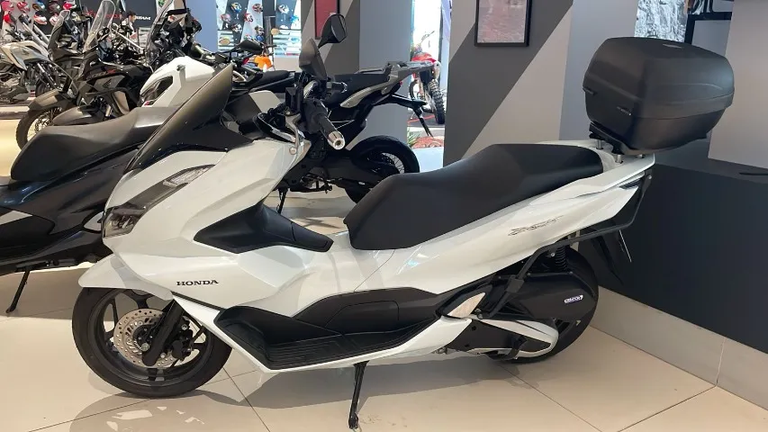 Motos HONDA PCX 2024 no Brasil