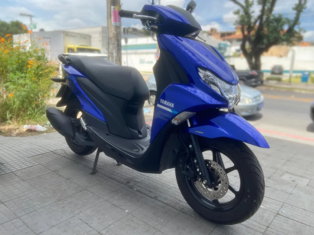 FLUO 125 ABS AZUL 2024/2025