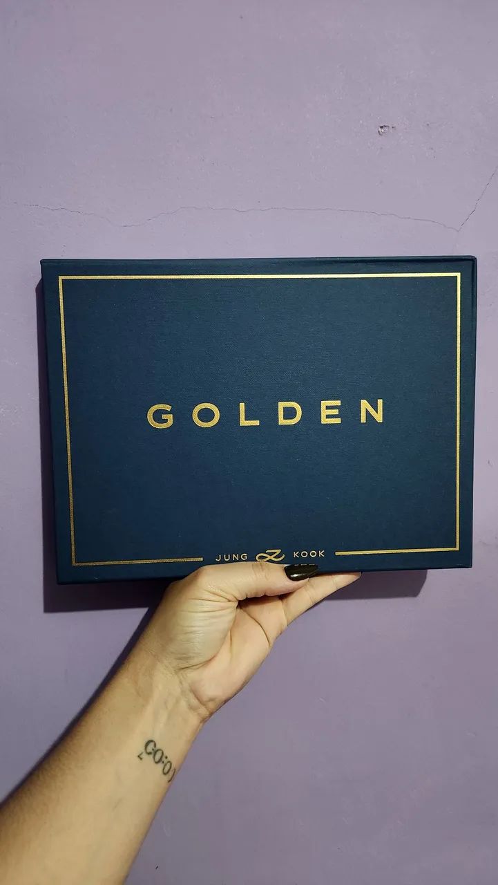 Álbum GOLDEN ver. SUBSTANCE 