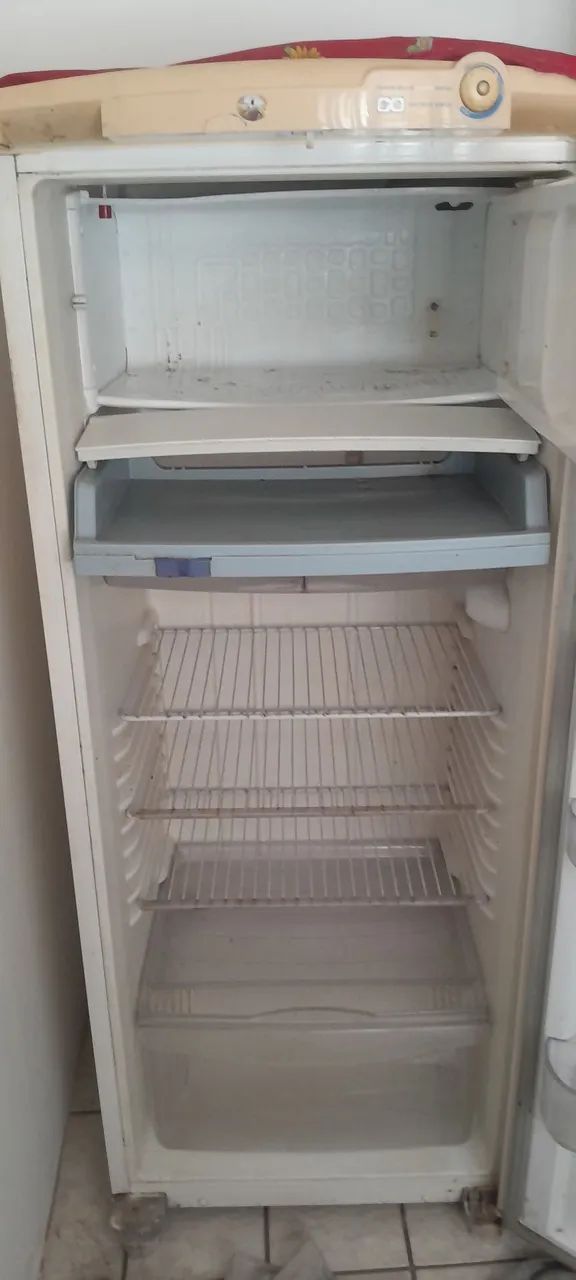 Geladeira Consul 303lt - Foto 3