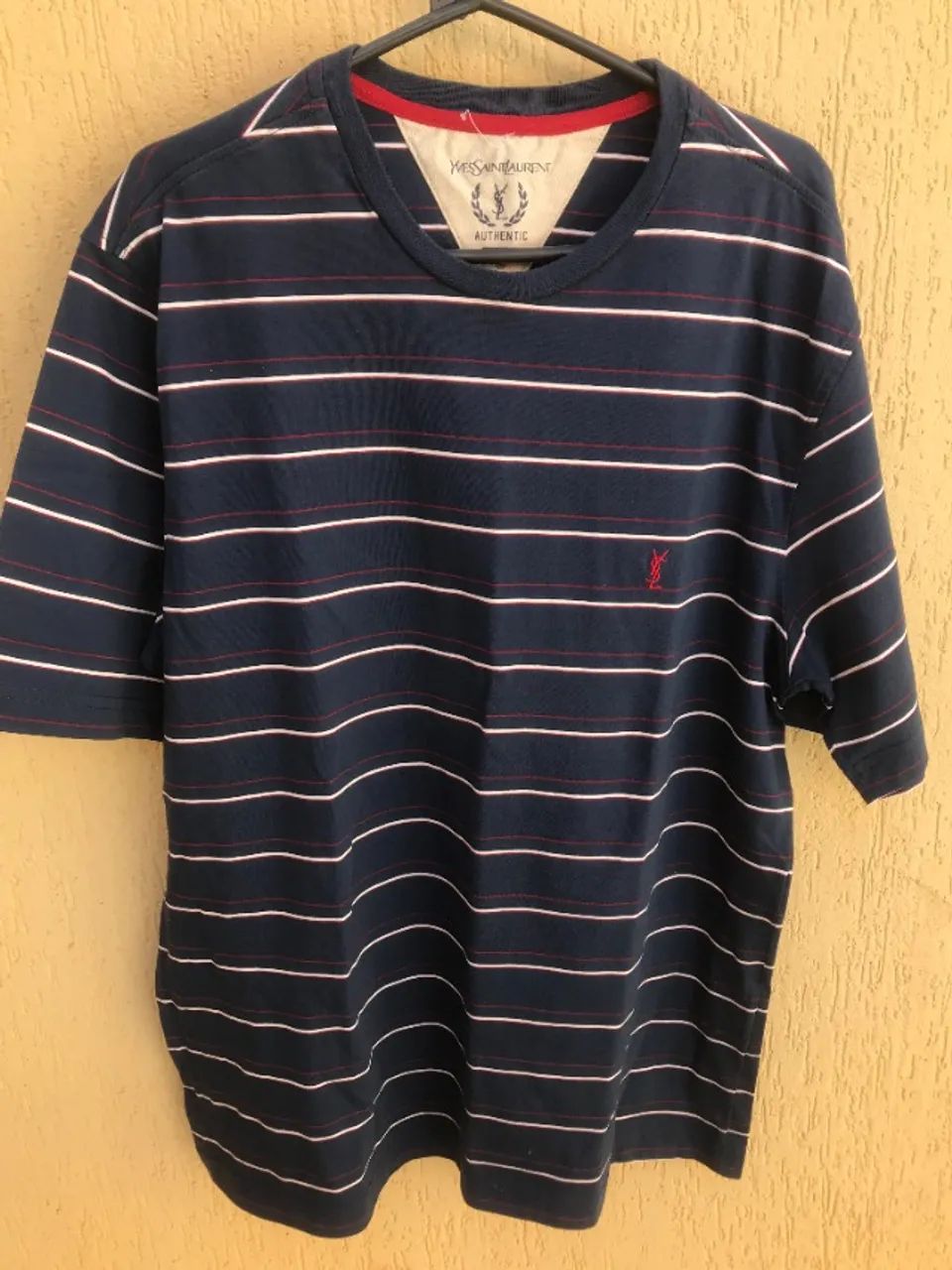 Camiseta Marinho de Listinha
