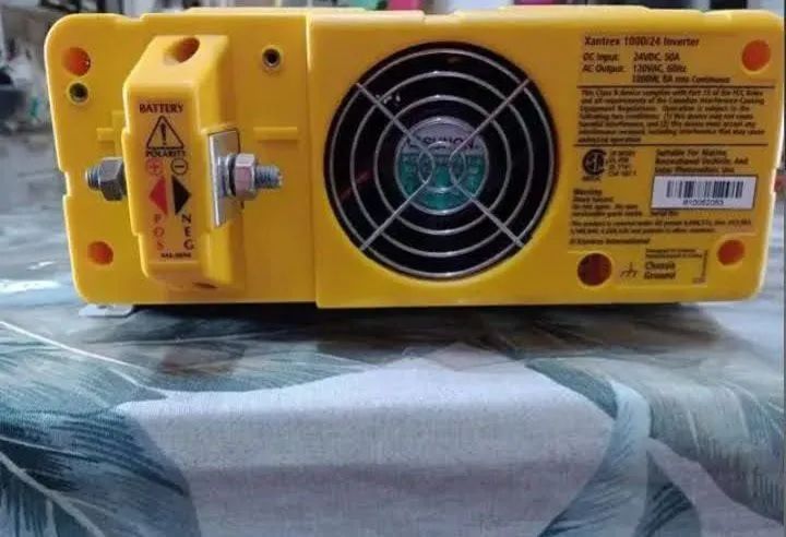 Inversor de Onda Senoidal Xantrex 1000 Watts - Foto 3