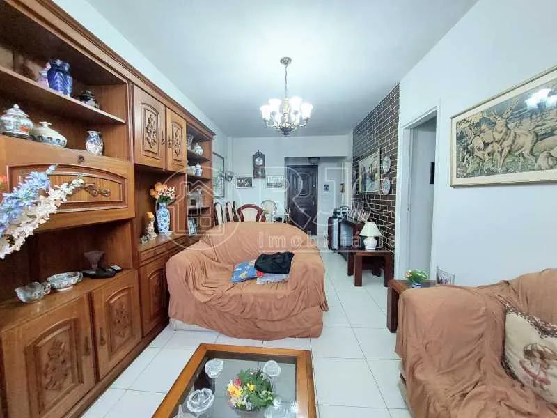 Apartamento para venda possui 90 metros quadrados com 3 quartos em Tijuca - Rio de Janeiro