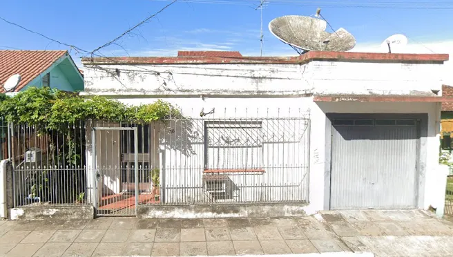 Ótima casa, próximo ao centro!!