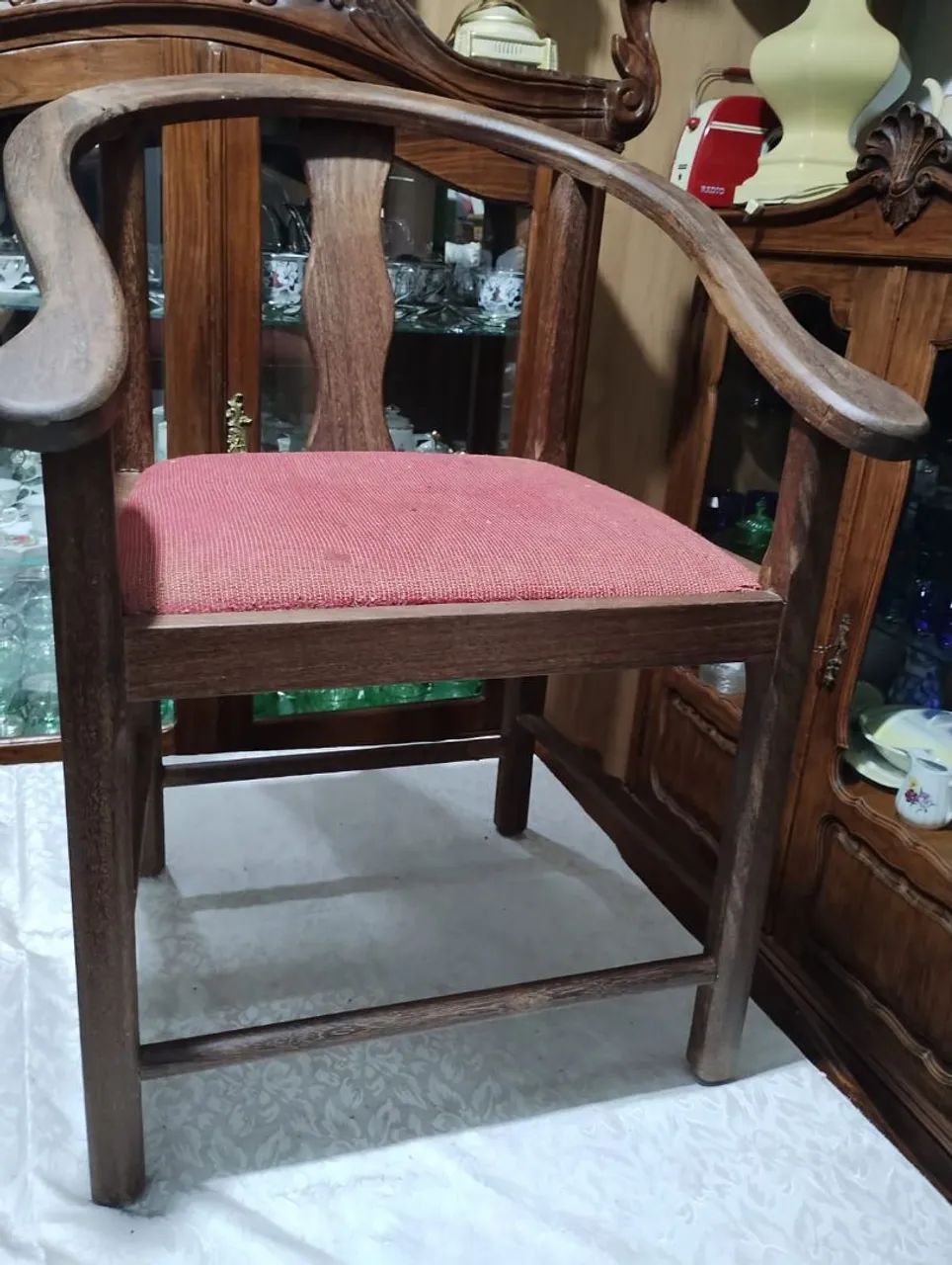 Cadeira antiga  - Foto 2