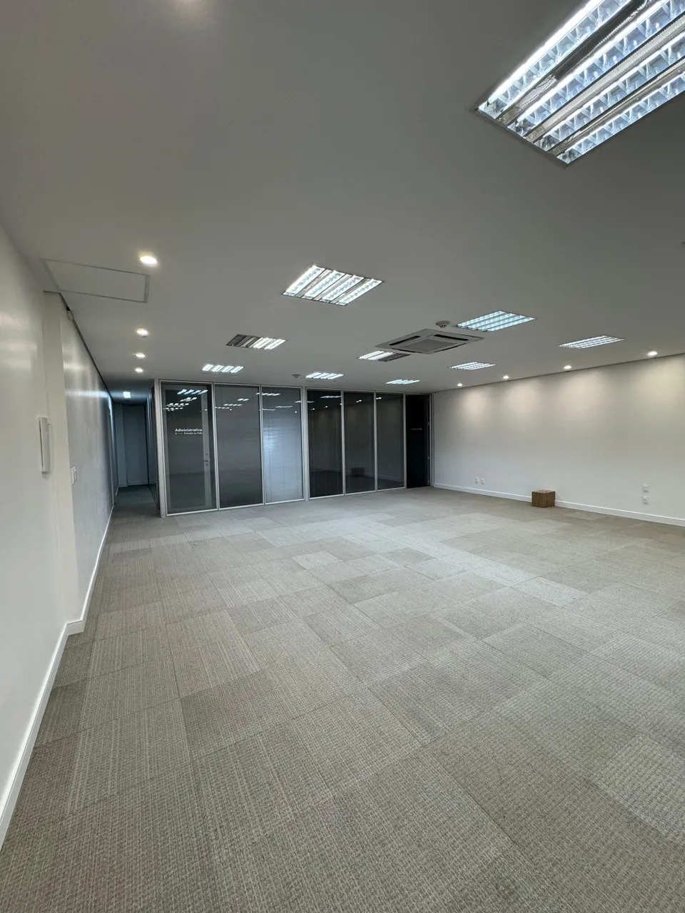 Sala Comercial no Edifício Celebration