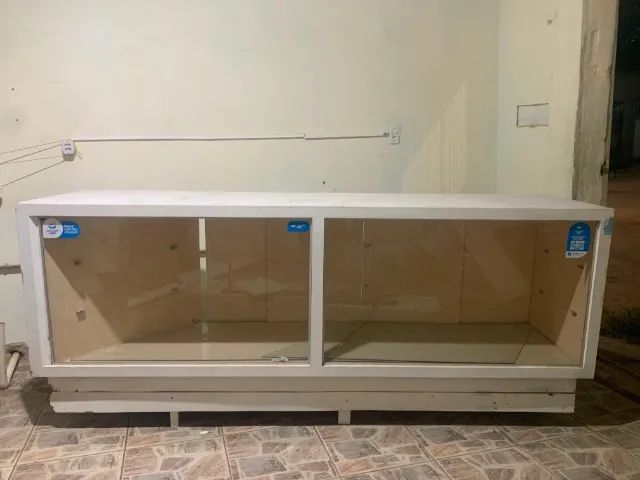 BALCÃO EM FORMICA 2,60M
