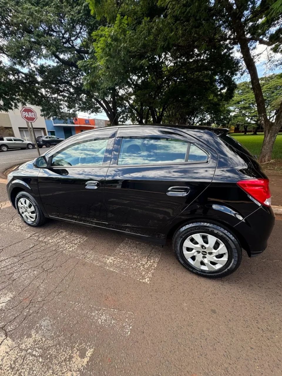 CHEVROLET ONIX 1.0 MPFI LT 8V FLEX 4P MANUAL PRETO 2013 - Foto 5