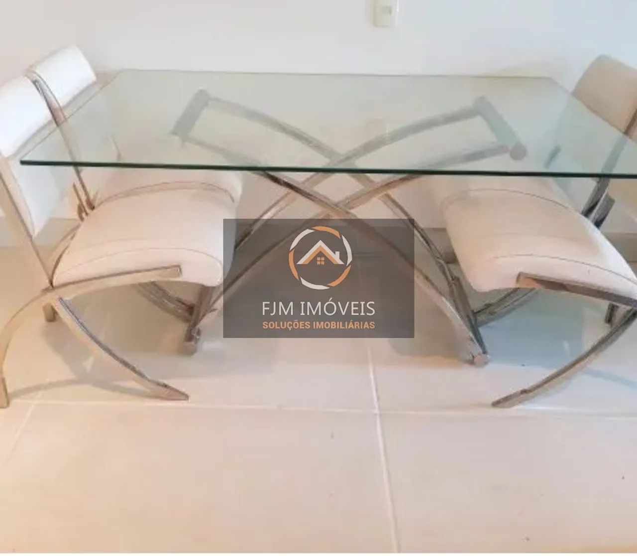 Flat em Camboinhas - Niterói com 84m², 2 dormitórios e 2 banheiros por R$ 600.000 para ven - Foto 2