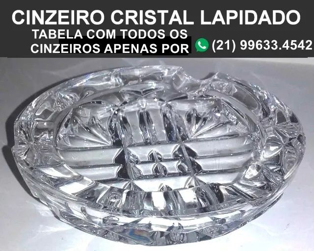 Antigo Cinzeiro Redondo. Cristal lapidado.  