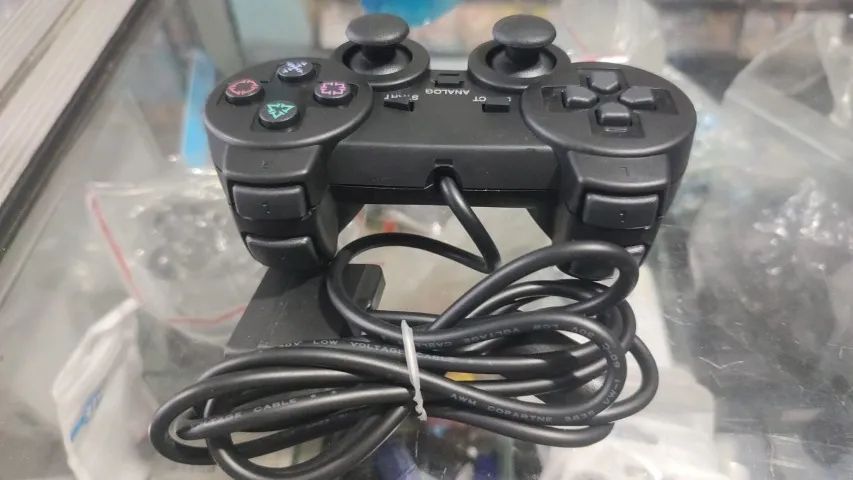WIRED CONTROLLER FOR PS2 AND PS164318472584067122