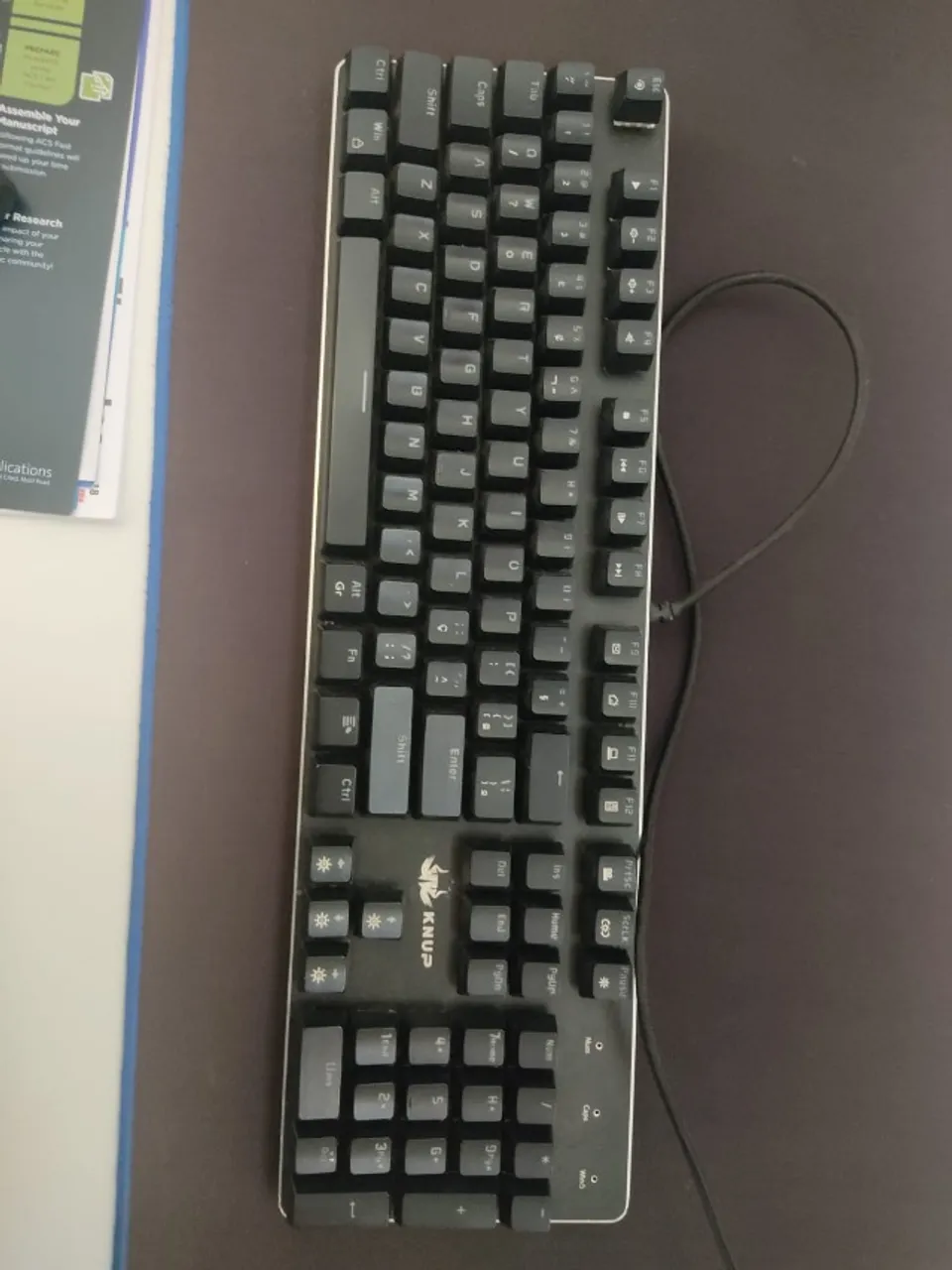 Teclado mecânico, switch azul. LEIA O ANÚNCIO!