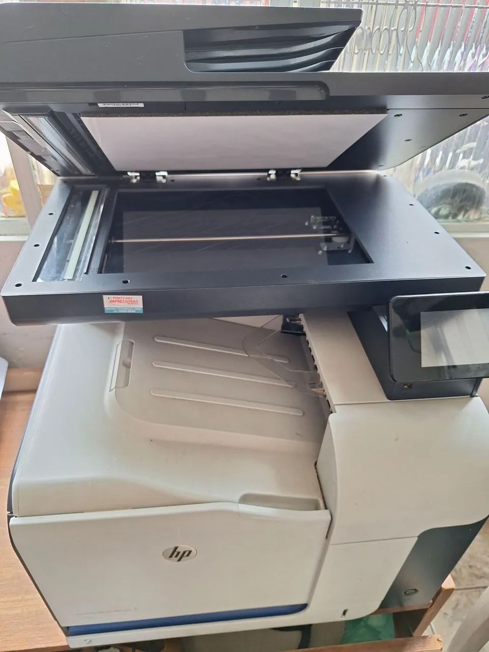 Impressora hp 570 lazer color
