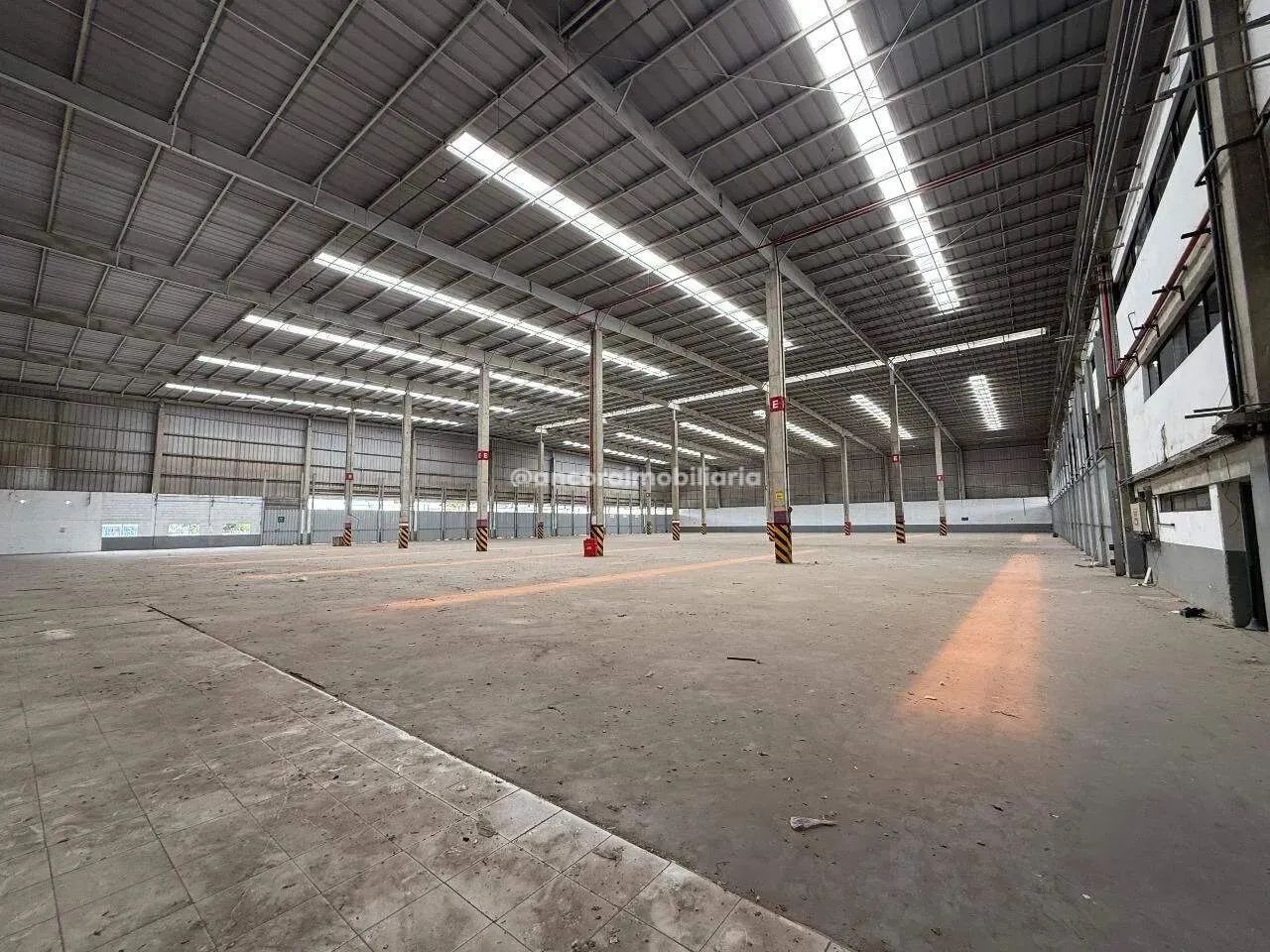 Galpão para aluguel, 30 vagas, Guararapes - Jaboatão dos Guararapes/PE - Foto 7