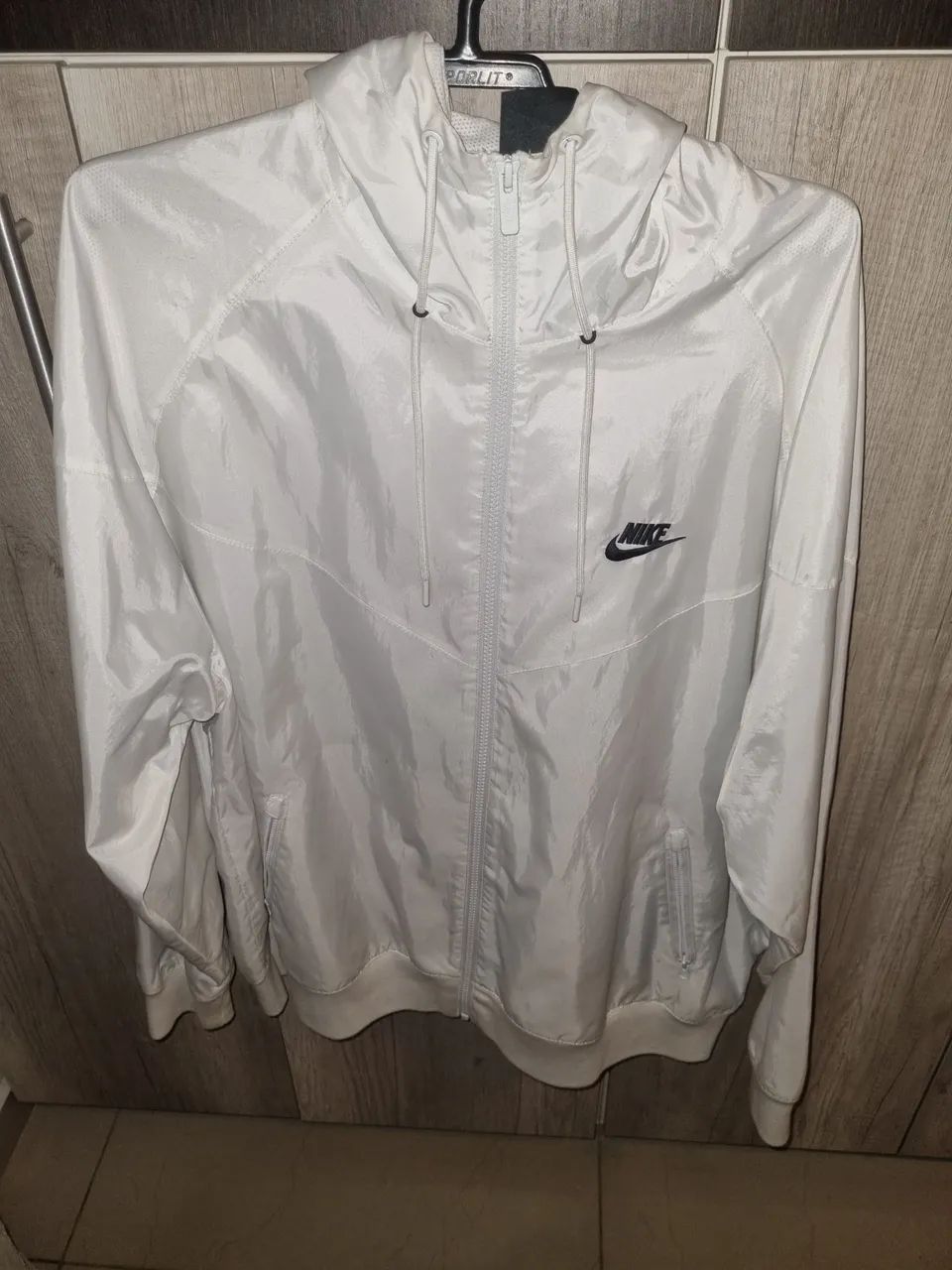 Jaqueta Nike Windrunner Branca