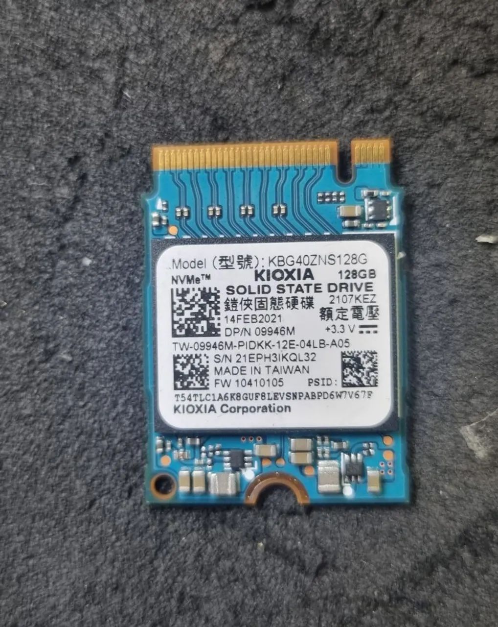 SSD KIOXIA 128GB NVMe - semi novo 