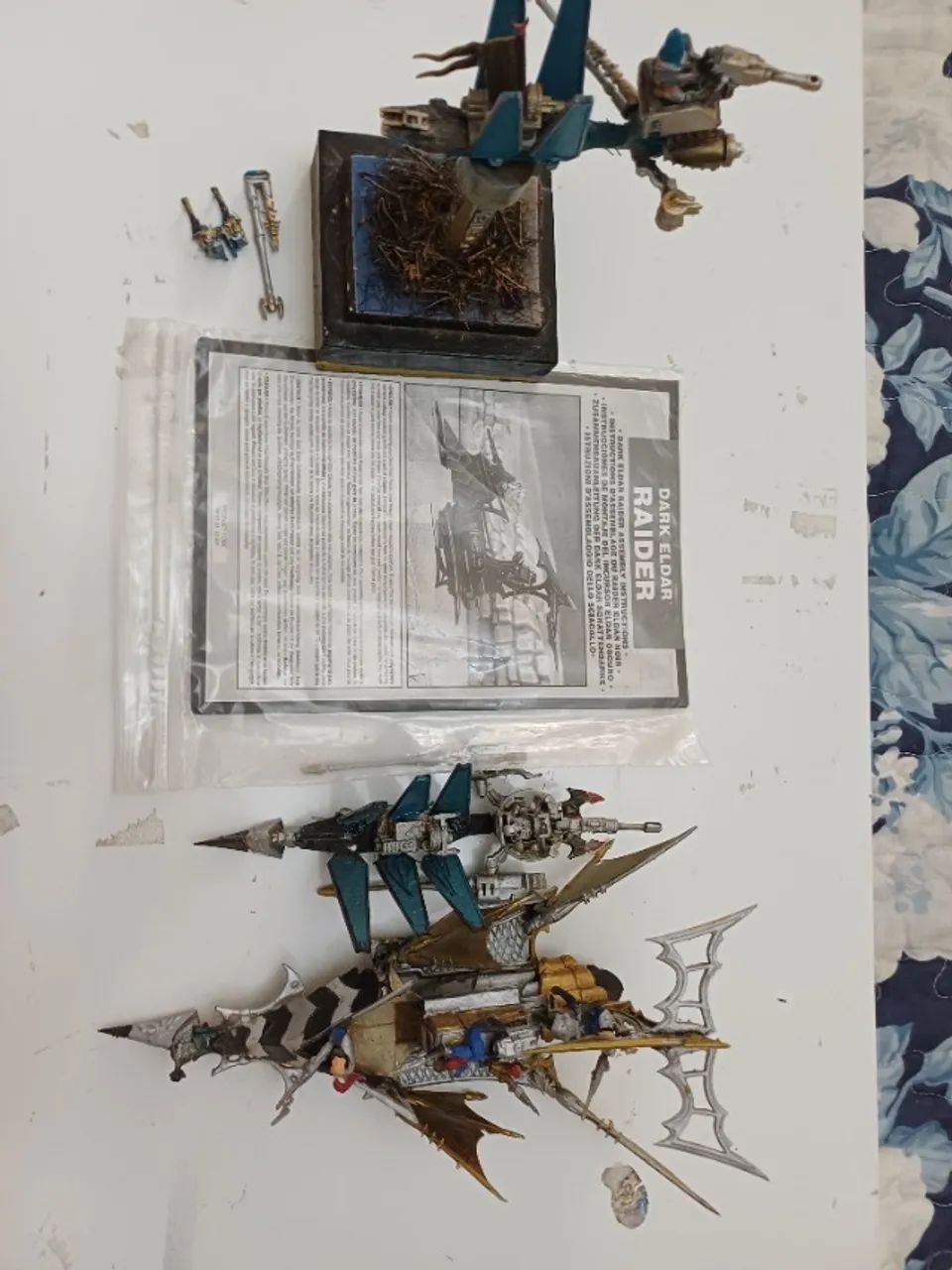 figura de warhammer para venda com manual  - Foto 4